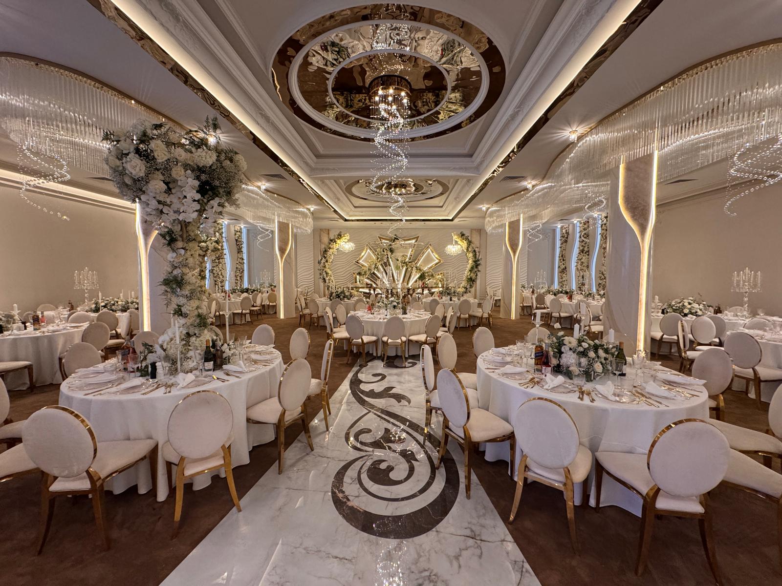 Luxury TEN Ballroom, salon elegant pentru evenimente în Constanța